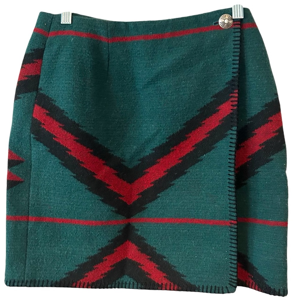 Ralph Lauren Country Vintage Women's Green/Red Aztec Wrap Mini Skirt in Size 8